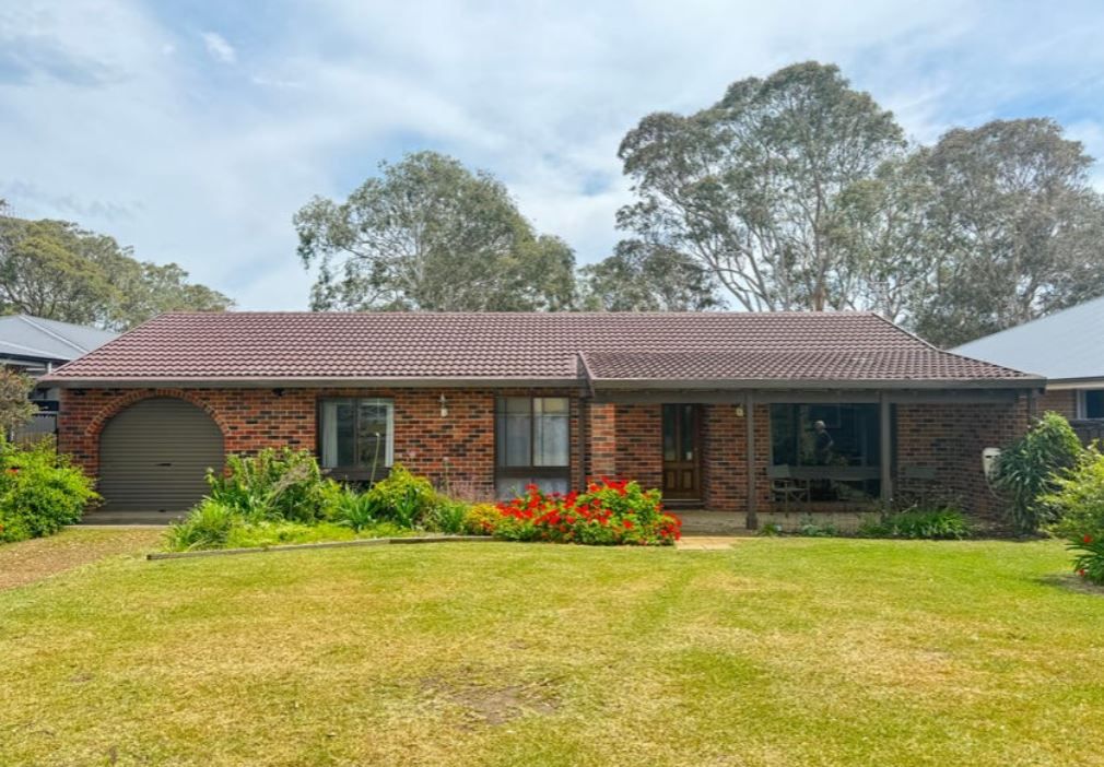 37 Brighton Pde, Culburra Beach, NSW 2540