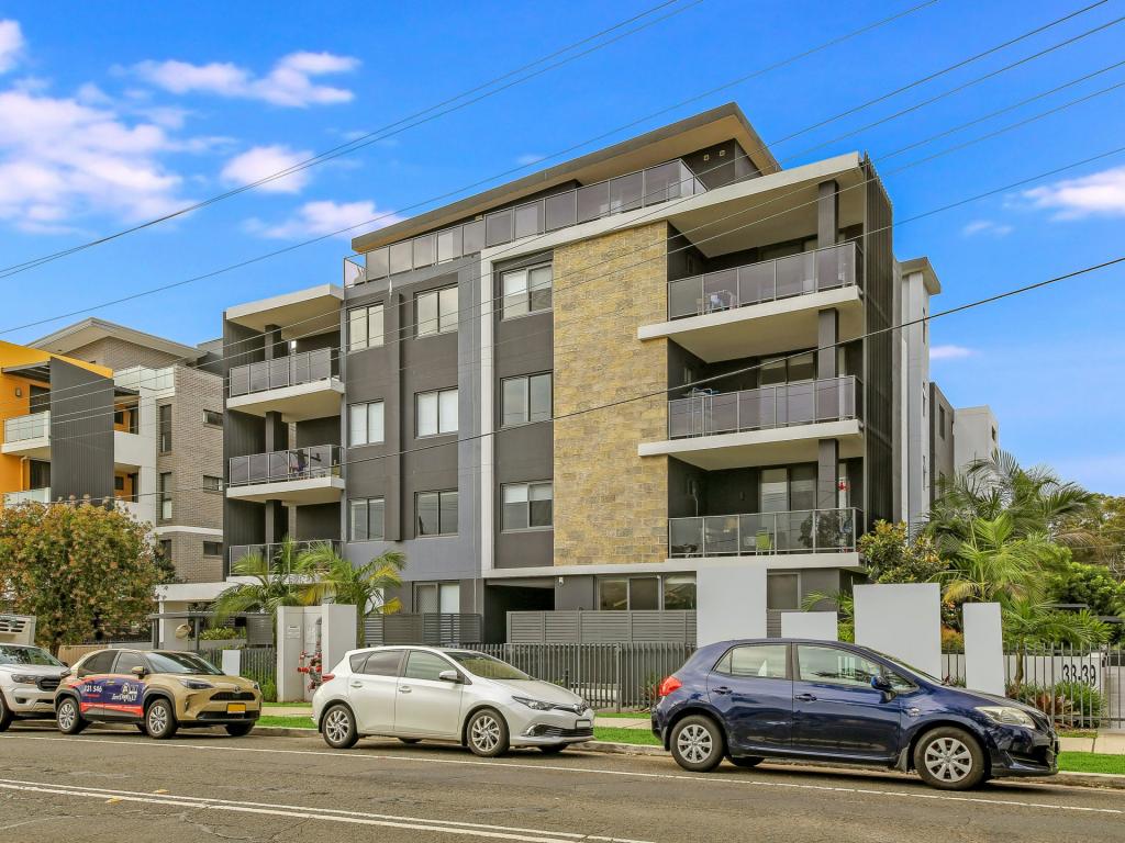 33-39 Veron St, Wentworthville, NSW 2145