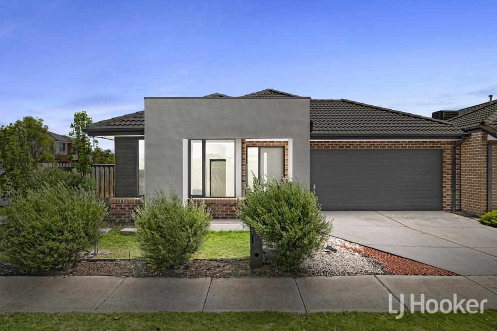 11 Finders Cct, Truganina, VIC 3029