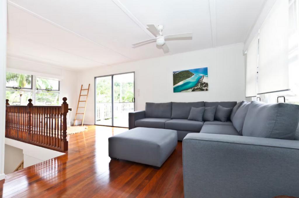 15 Bunyip St, Burleigh Heads, QLD 4220