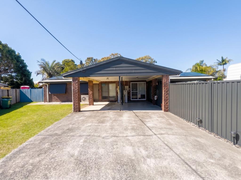 1 & 2/5 GROVE CRES, BEACHMERE, QLD 4510