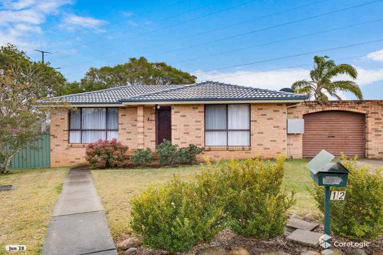 12 Rushes Pl, Minto, NSW 2566