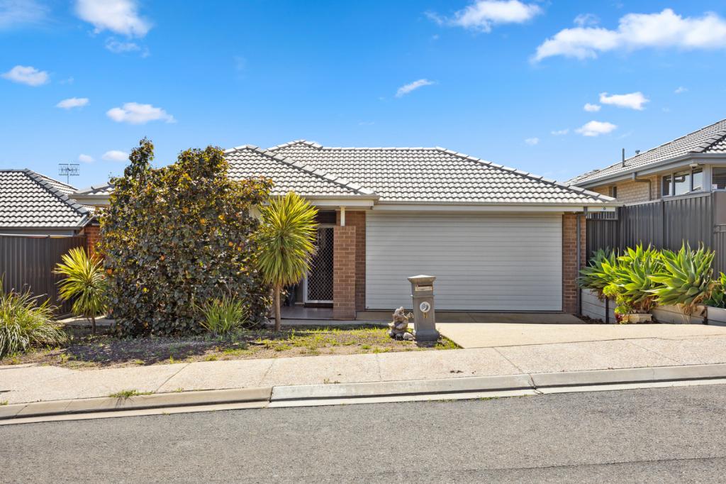 7 Lomandra Cres, Hillbank, SA 5112