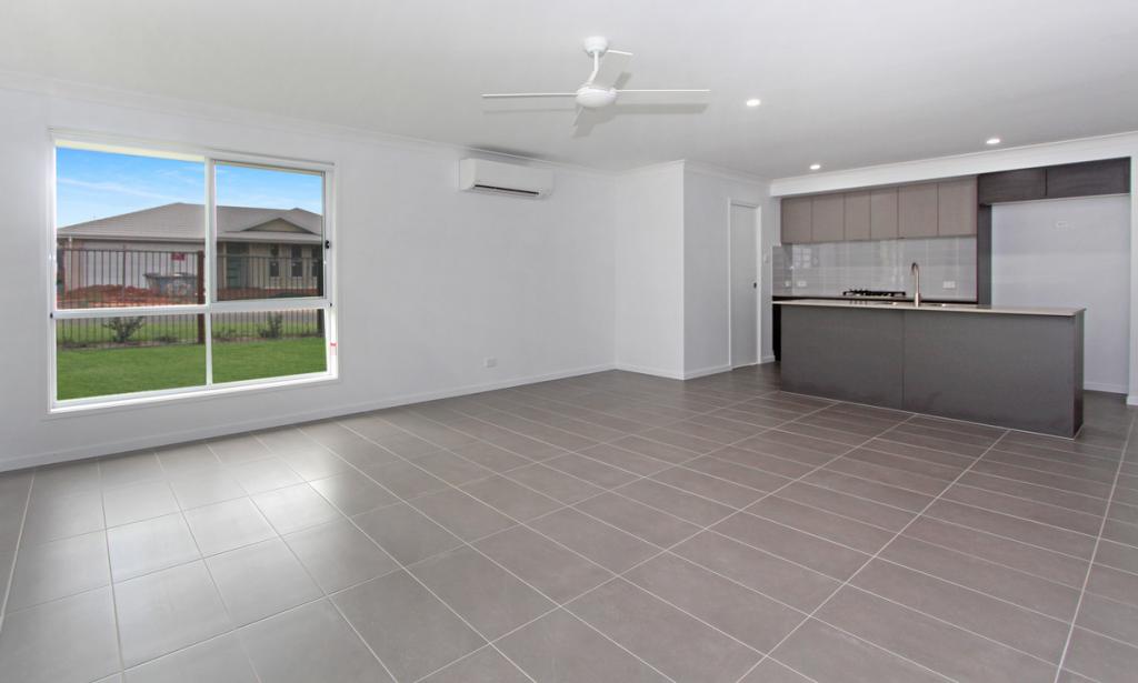 7 Pepperberry Pde, Thrumster, NSW 2444