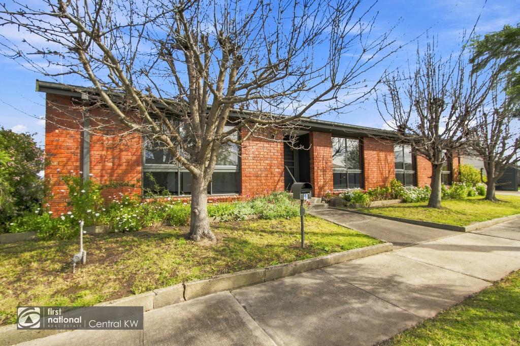 9 Bridle Rd, Morwell, VIC 3840