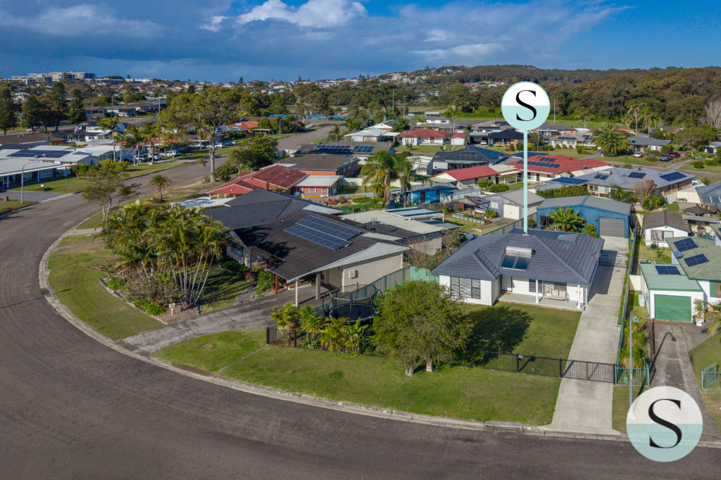 15 Braemar Rd, Caves Beach, NSW 2281