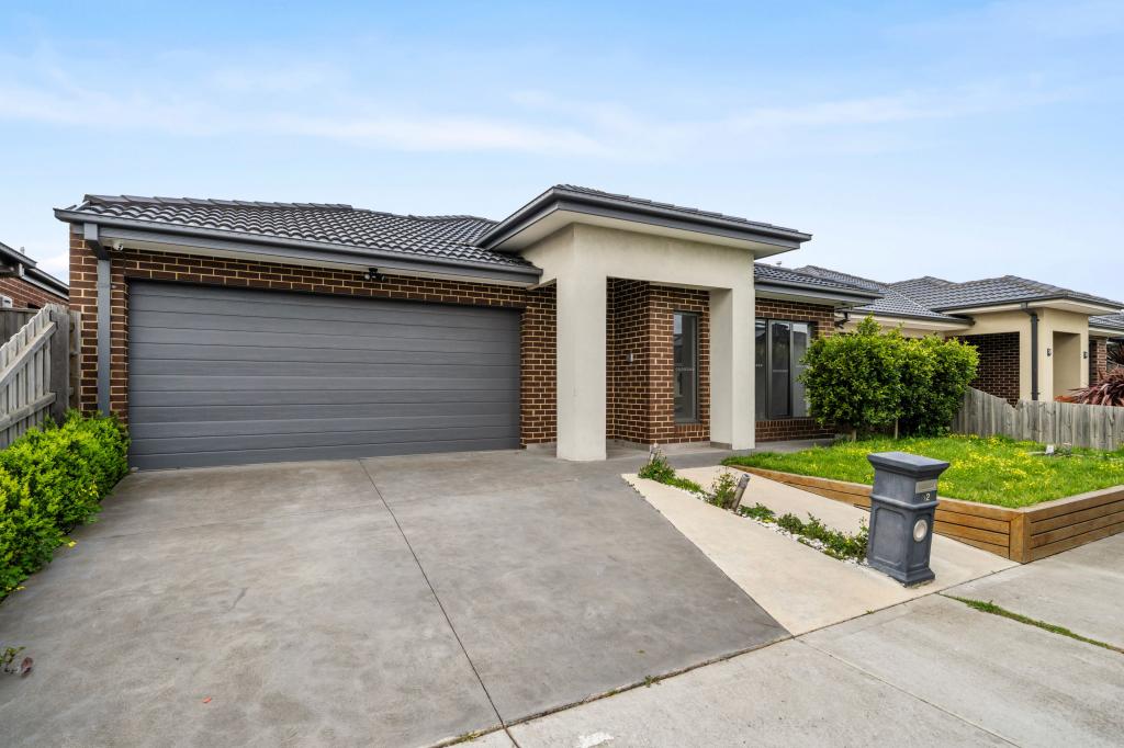 12 CANONBURY AVE, WOLLERT, VIC 3750