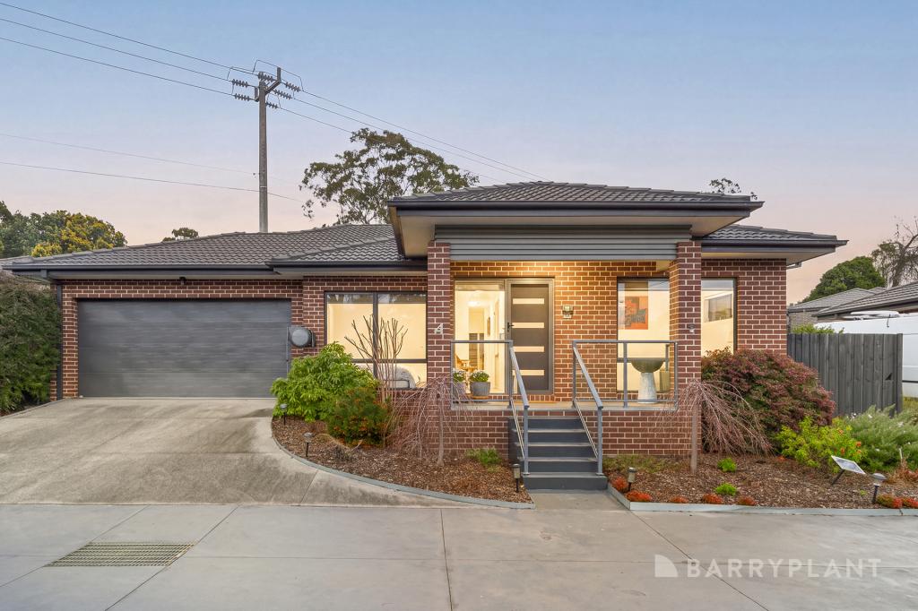 4 STARBOARD CL, MOOROOLBARK, VIC 3138