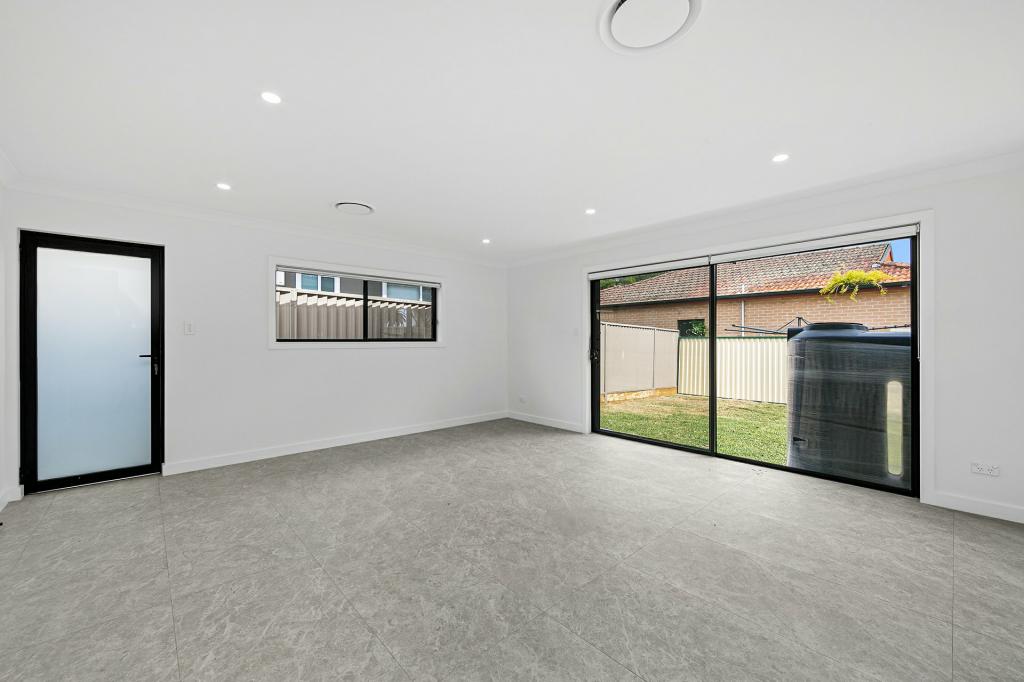 1/10a Strickland St, Bass Hill, NSW 2197