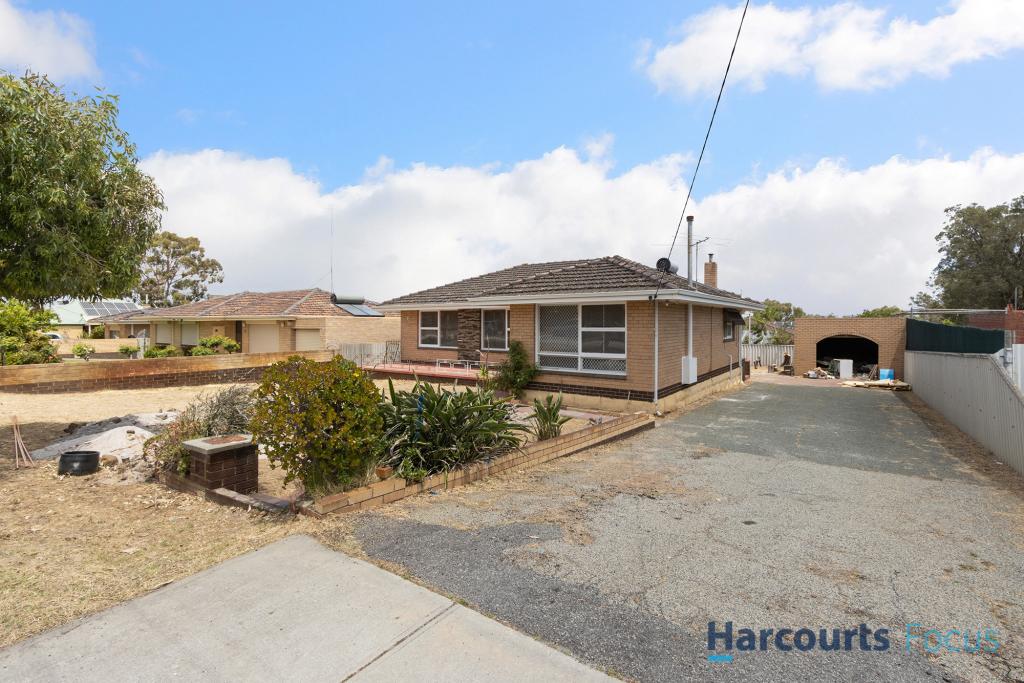 17 Stephen St, Queens Park, WA 6107