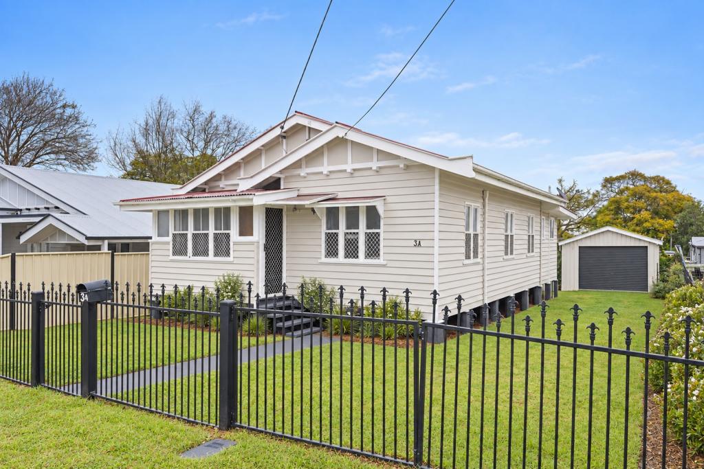 3a Kenneth St, North Toowoomba, QLD 4350