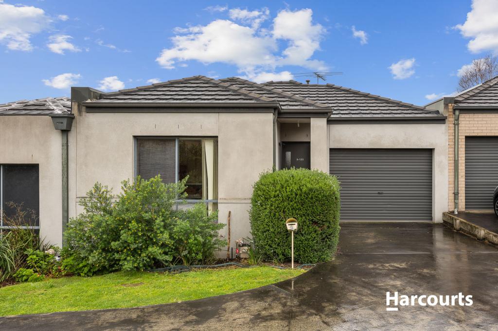 8/120 Ahern Rd, Pakenham, VIC 3810