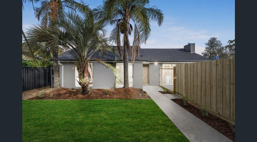 1/4 Louisa St, Croydon, VIC 3136