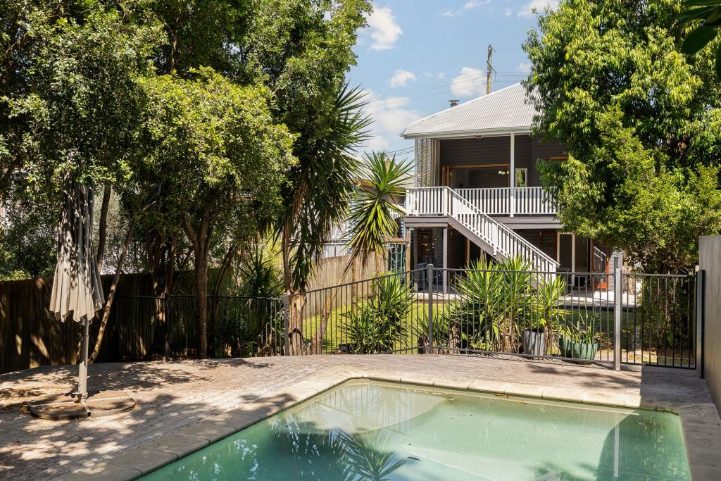 582 Vulture St E, East Brisbane, QLD 4169