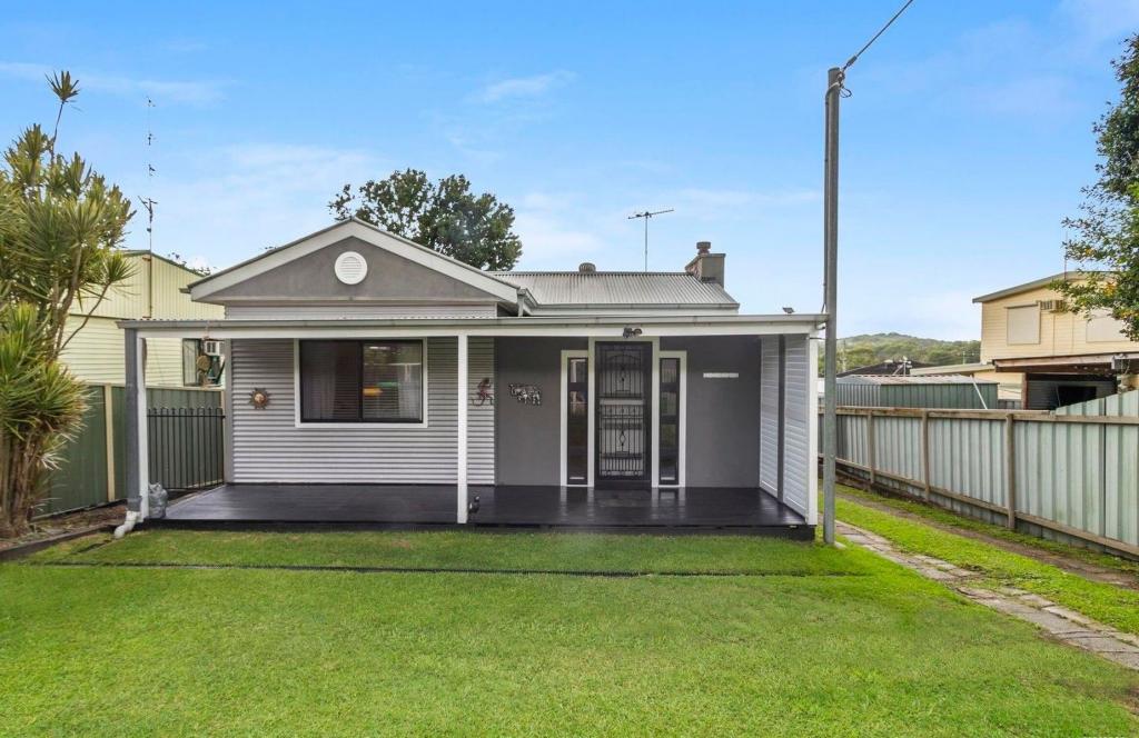 31 Turnbull St, Fennell Bay, NSW 2283