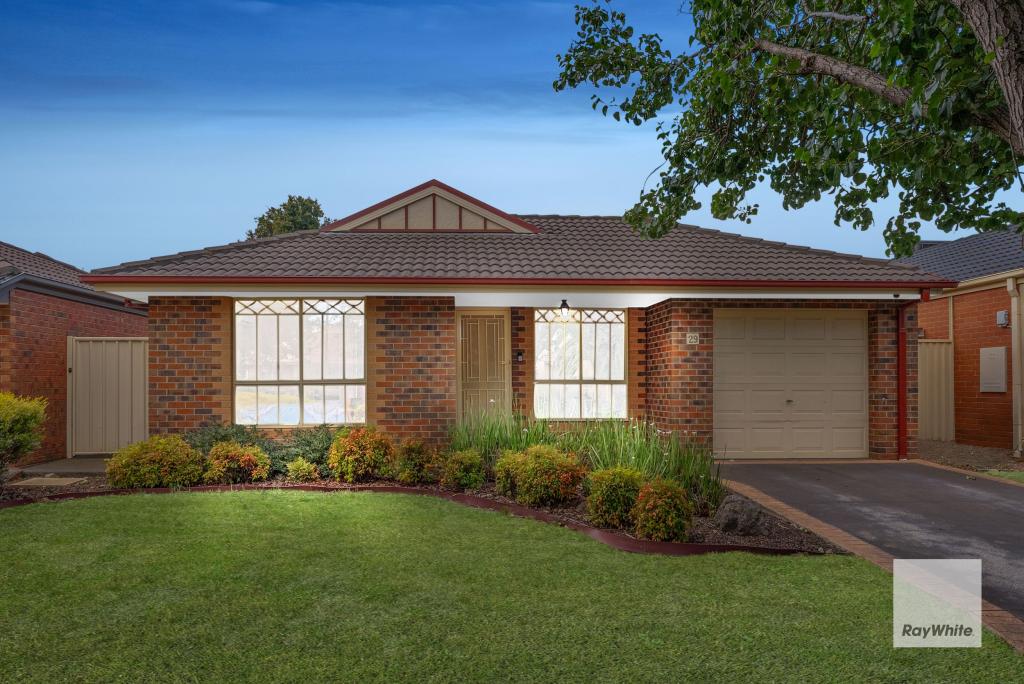 29 Kyneton Cct, Caroline Springs, VIC 3023