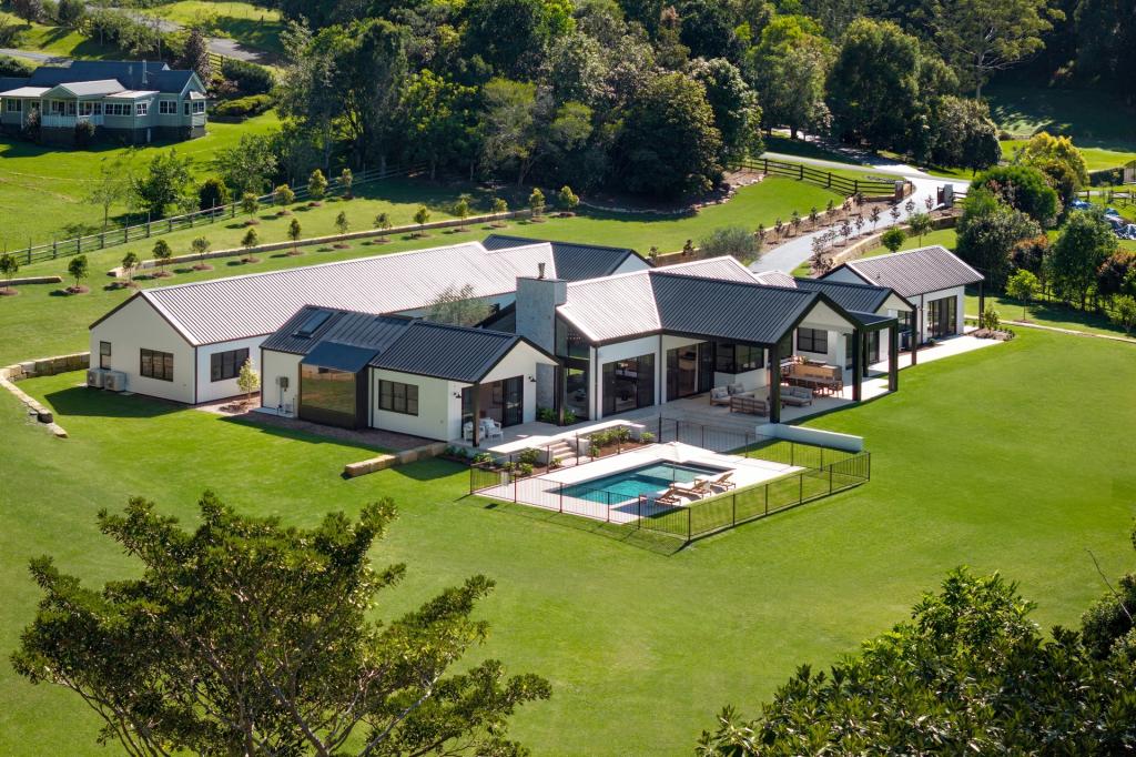 74 Gibsonville St, Tallebudgera Valley, QLD 4228