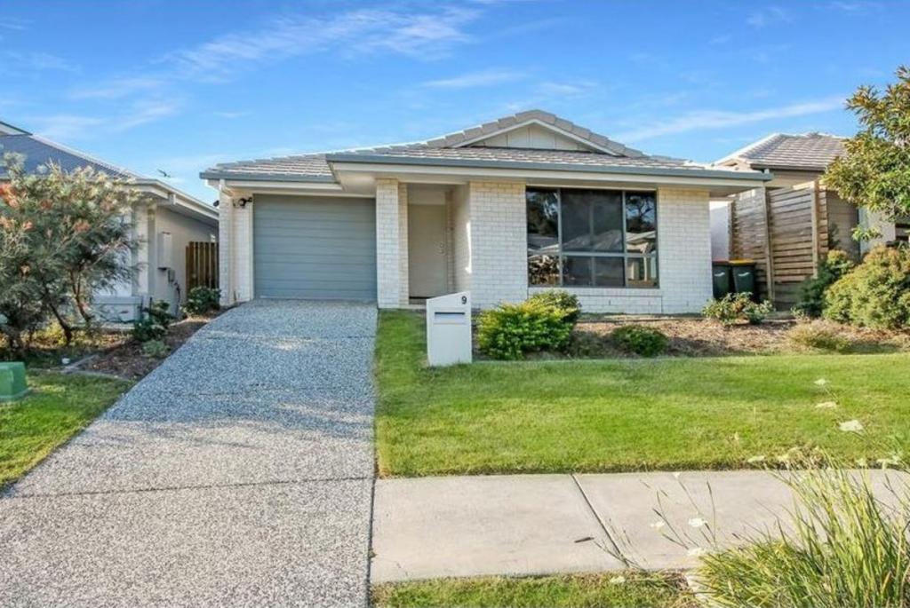 9 Halpine Pde, Warner, QLD 4500