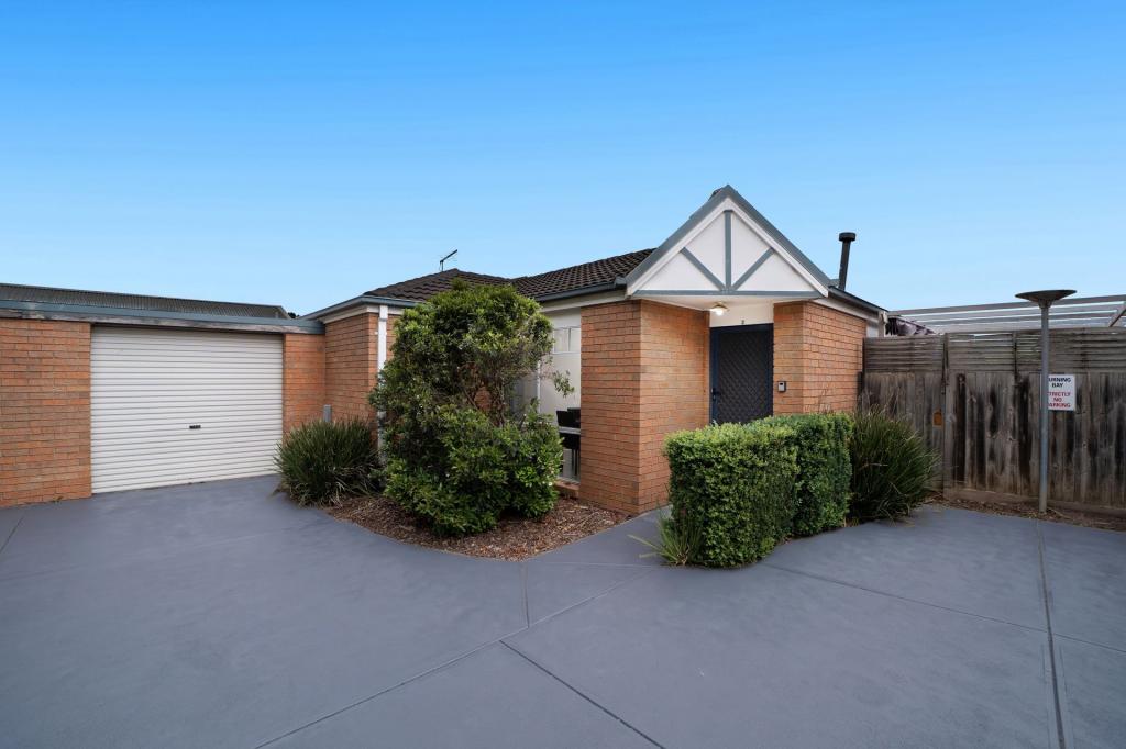2/245-247 Monahans Rd, Cranbourne West, VIC 3977