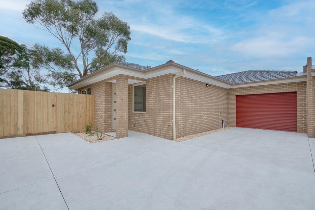 2/5 Lachlan Cl, Cranbourne North, VIC 3977