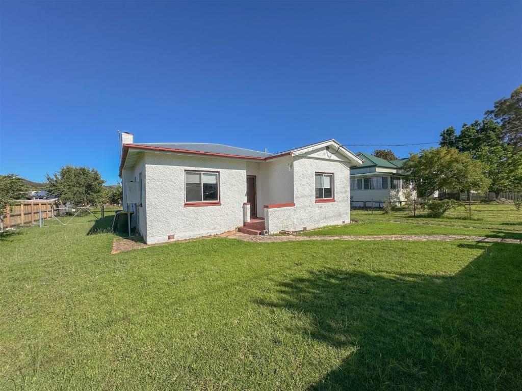 19 Symes St, Stanthorpe, QLD 4380