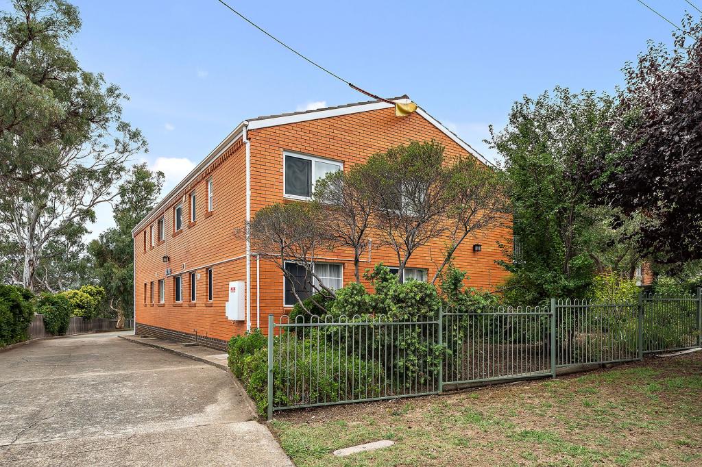 2/1 Hybon Ave, Queanbeyan East, NSW 2620