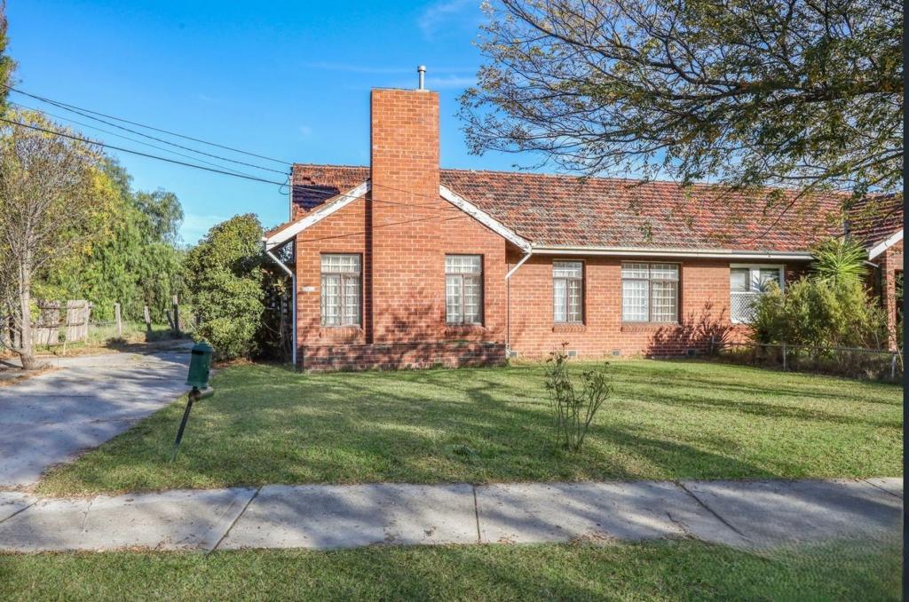 30 Treloar Cres, Braybrook, VIC 3019