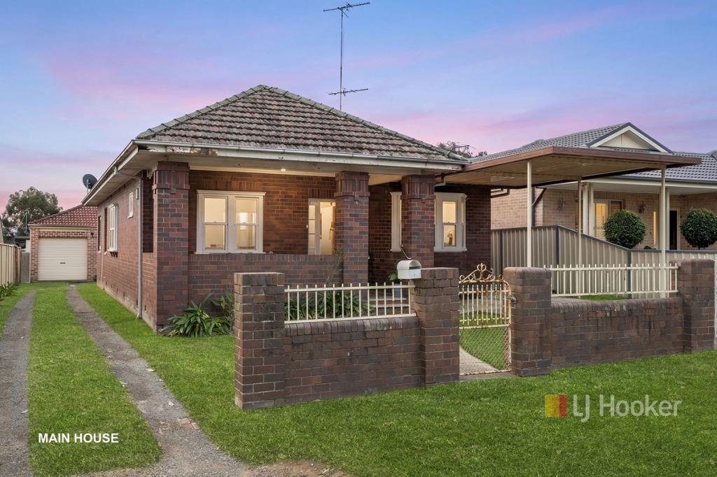 11 RIVERSTONE RD, RIVERSTONE, NSW 2765