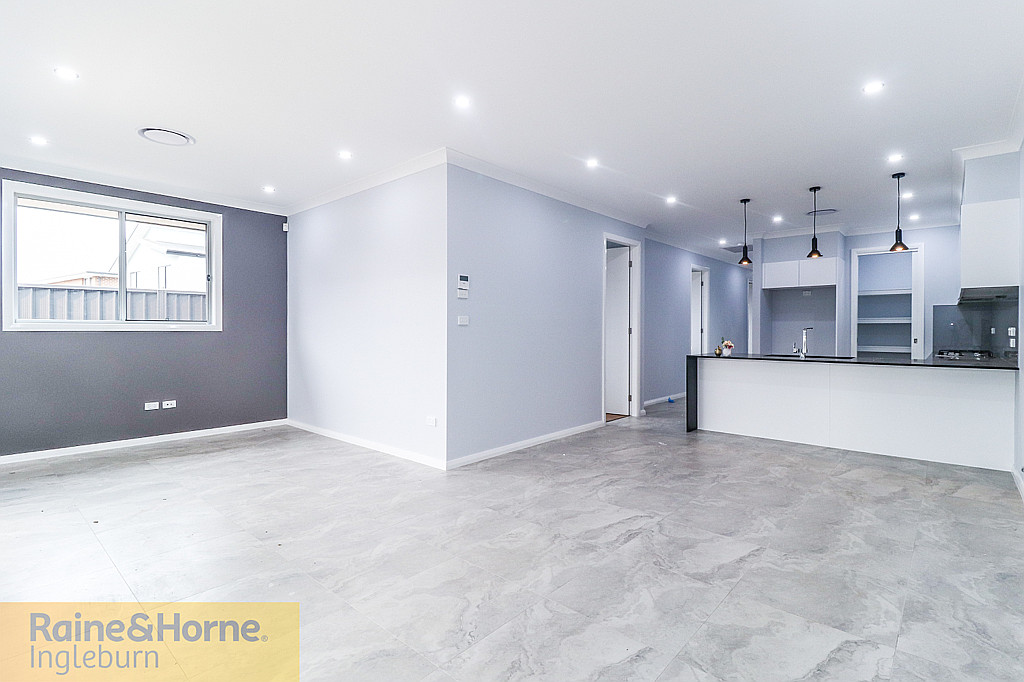 136b University Dr, Campbelltown, NSW 2560