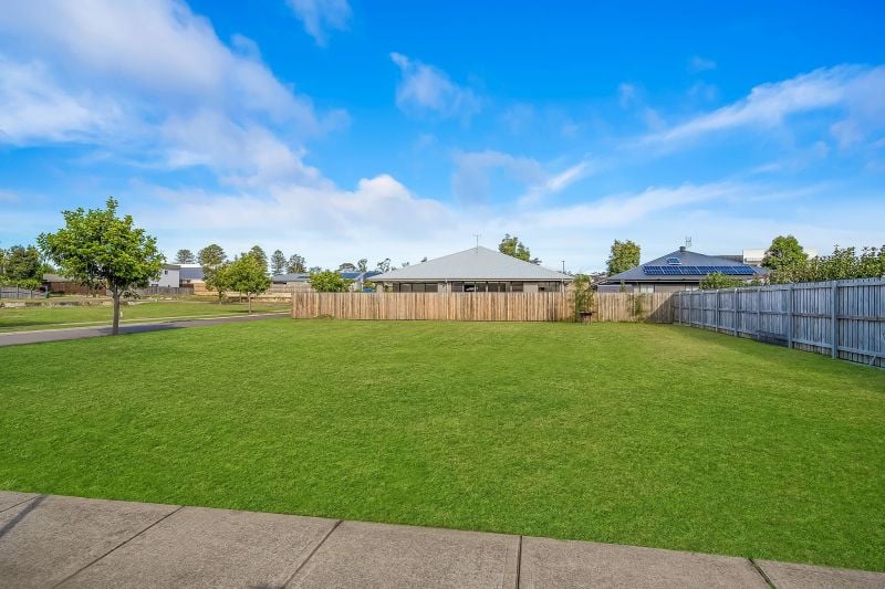 52 Trinity Point Dr, Morisset Park, NSW 2264