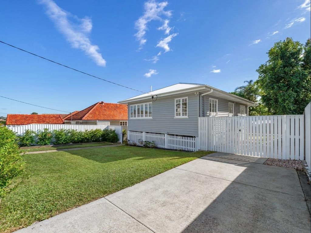 9 Chigwell St, Wavell Heights, QLD 4012