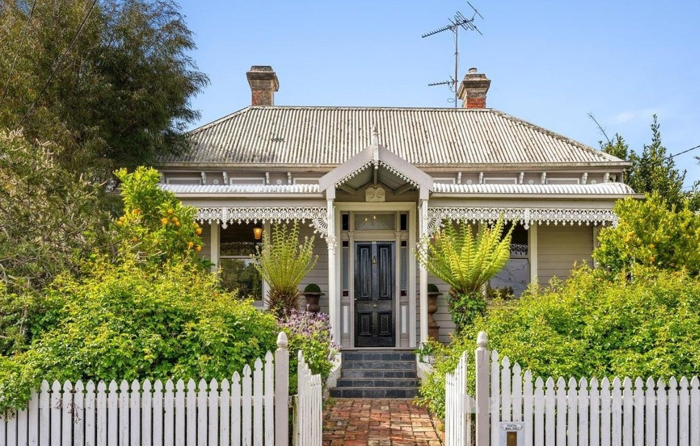 10 Queen Victoria St, Newington, VIC 3350