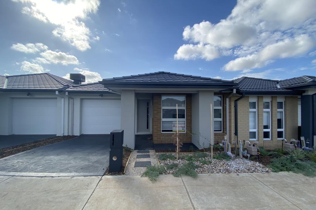 15 Tolkien Dr, Mambourin, VIC 3024