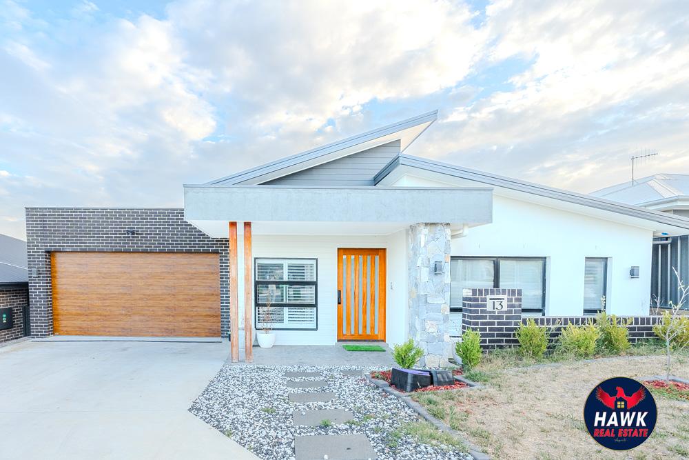 13 Bobac St, Googong, NSW 2620