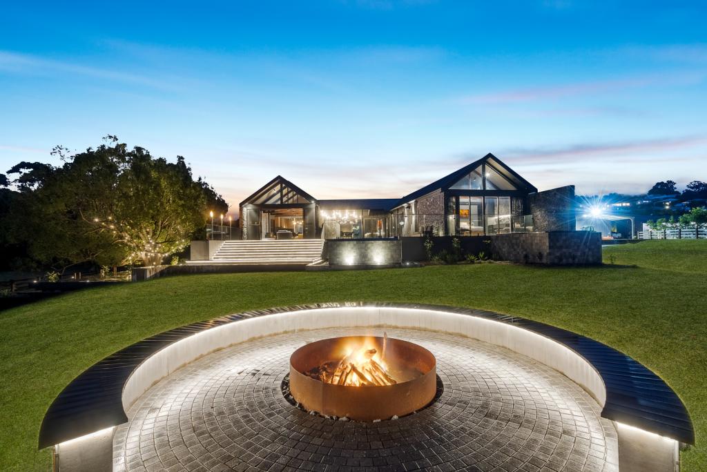 19 Lacey Lane, Yandina, QLD 4561