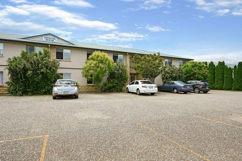 14/5-7 Uniplaza Ct, Kearneys Spring, QLD 4350