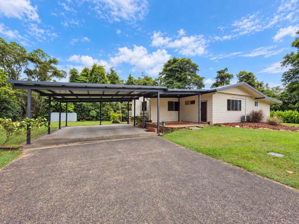 5 Venturato Cl, Tully, QLD 4854