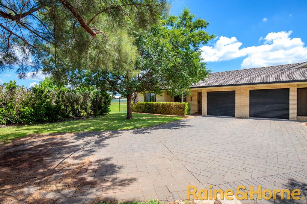 9b Ironbark Cl, Dubbo, NSW 2830