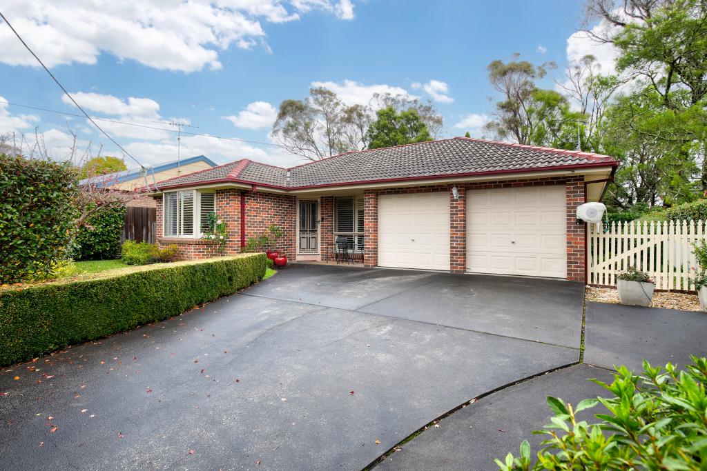 203 Connaught Rd, Blackheath, NSW 2785