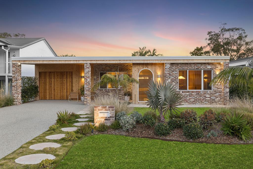 11 Dillon Rd, Wamberal, NSW 2260