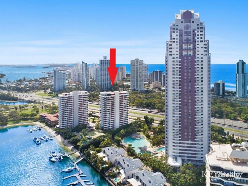 18 COMMODORE DR, SURFERS PARADISE, QLD 4217