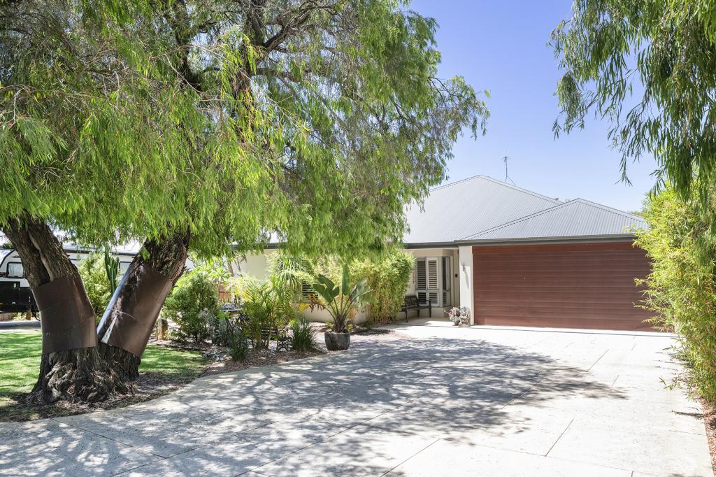 16 Elmore Rd, Quindalup, WA 6281