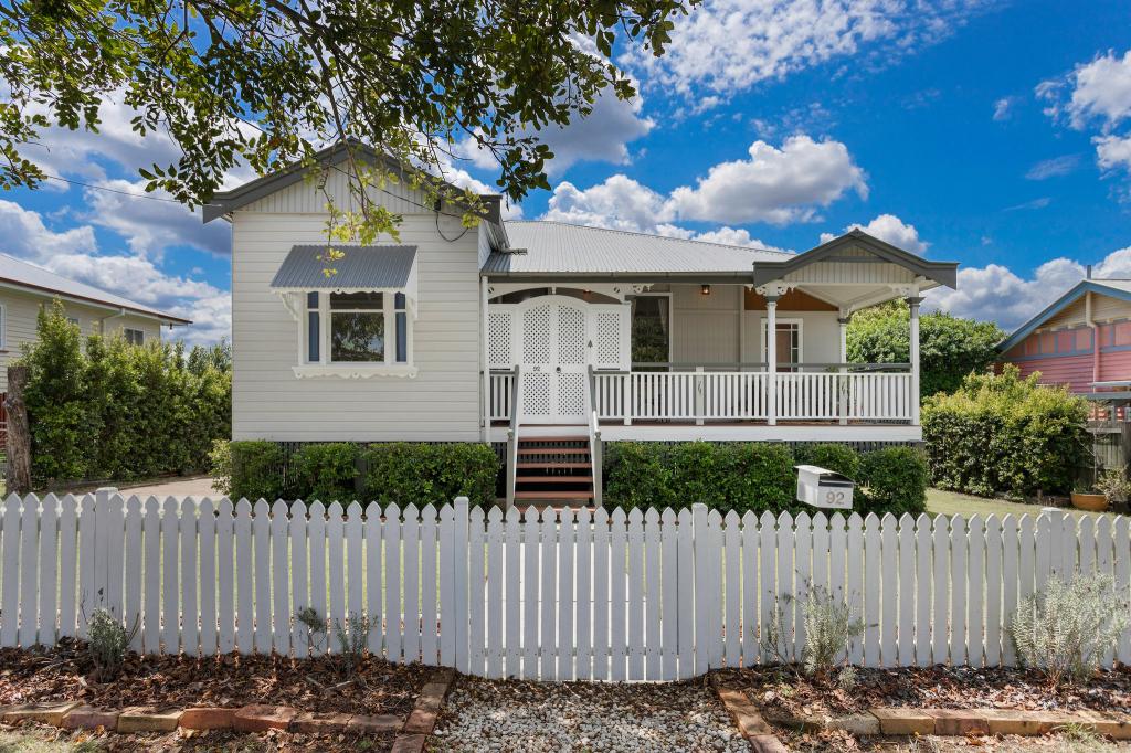 92 Glebe Rd, Newtown, QLD 4305