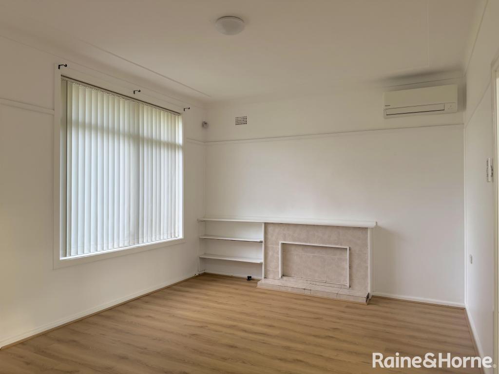 6 Rhondda St, Berkeley, NSW 2506