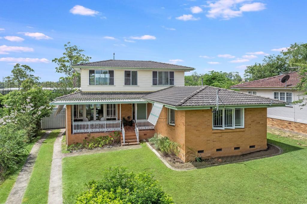 13 Kilkivan Ave, Kenmore, QLD 4069