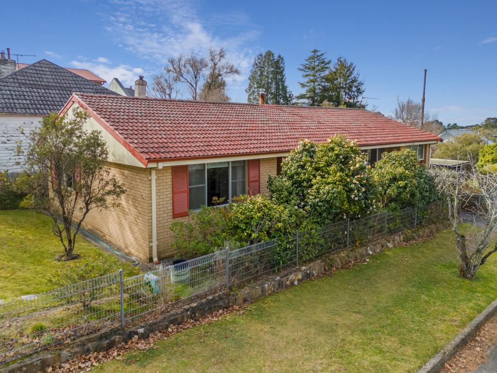 87 Wentworth St, Blackheath, NSW 2785