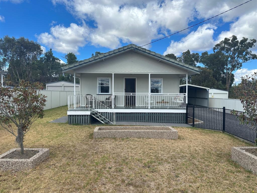 13 MICALE LANE, GLEN APLIN, QLD 4381