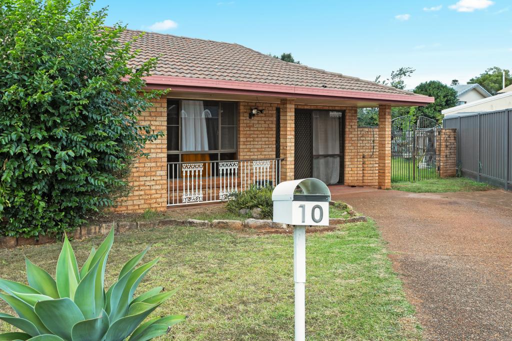 10 GRACENE CT, WILSONTON HEIGHTS, QLD 4350