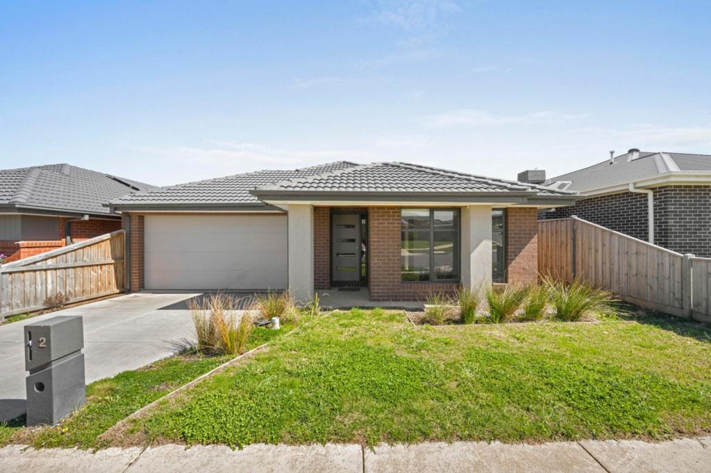 12 DAIMLER DR, SMYTHES CREEK, VIC 3351