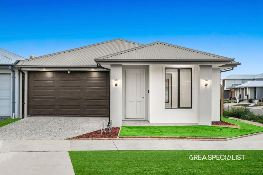 43 GAMBUSIA RD, WERRIBEE, VIC 3030